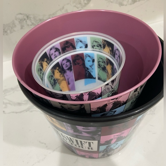 Taylor Swift Eras Tour - Complete AMC Exclusive Popcorn Tins and Plastic Cup Set - Picture 3 of 4